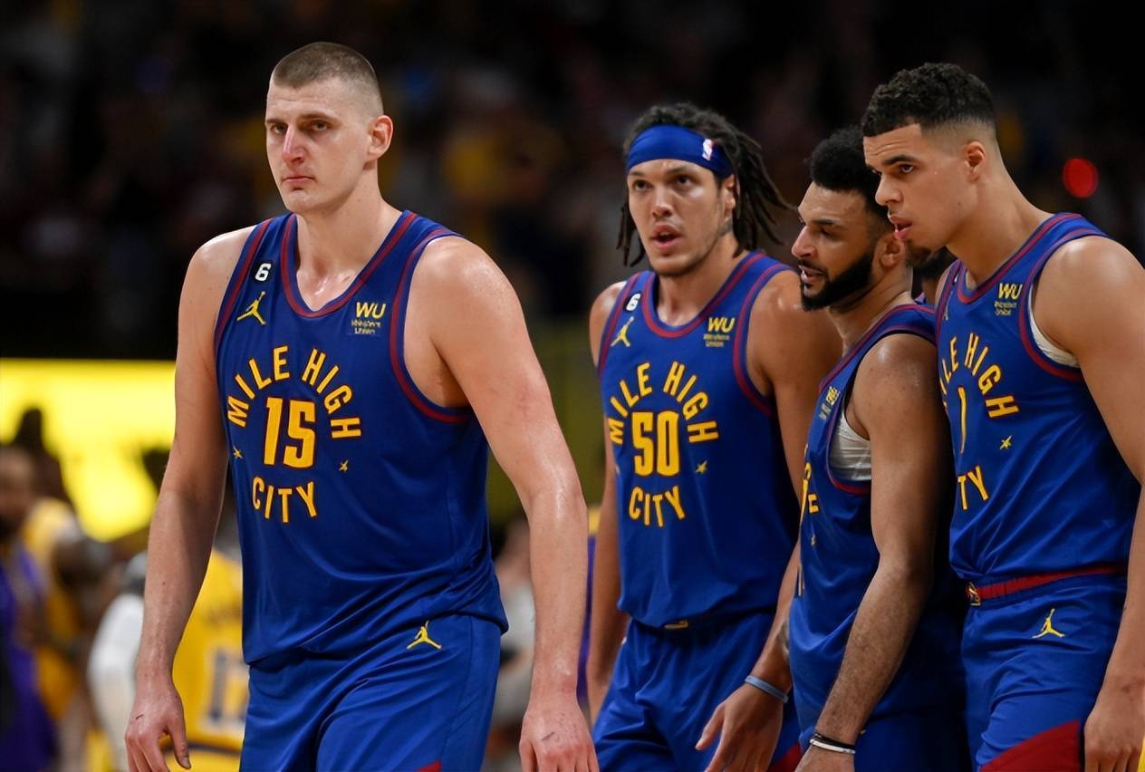 界大赛中占 界大赛中占